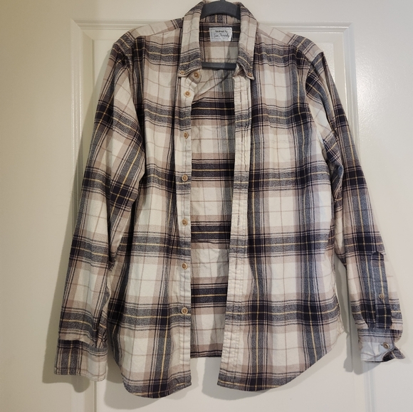 Custom upcycled dog-themed flannel - Picture 3 of 4